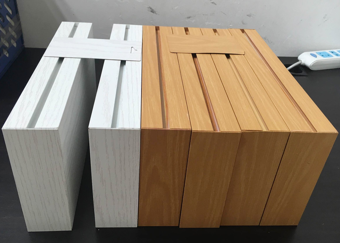 Easy Installation Commercial Ceiling Tiles White Profile Linear Metal