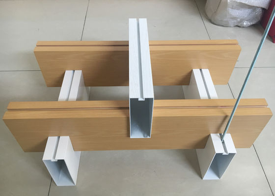 Wood Grain Color Aluminium Baffle Ceiling Metal Baffle Ceiling Linear Formed Soffit