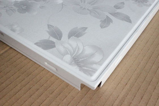 Embossing Interior Aluminum Ceiling Clip in False Frame 300mm x 300mm