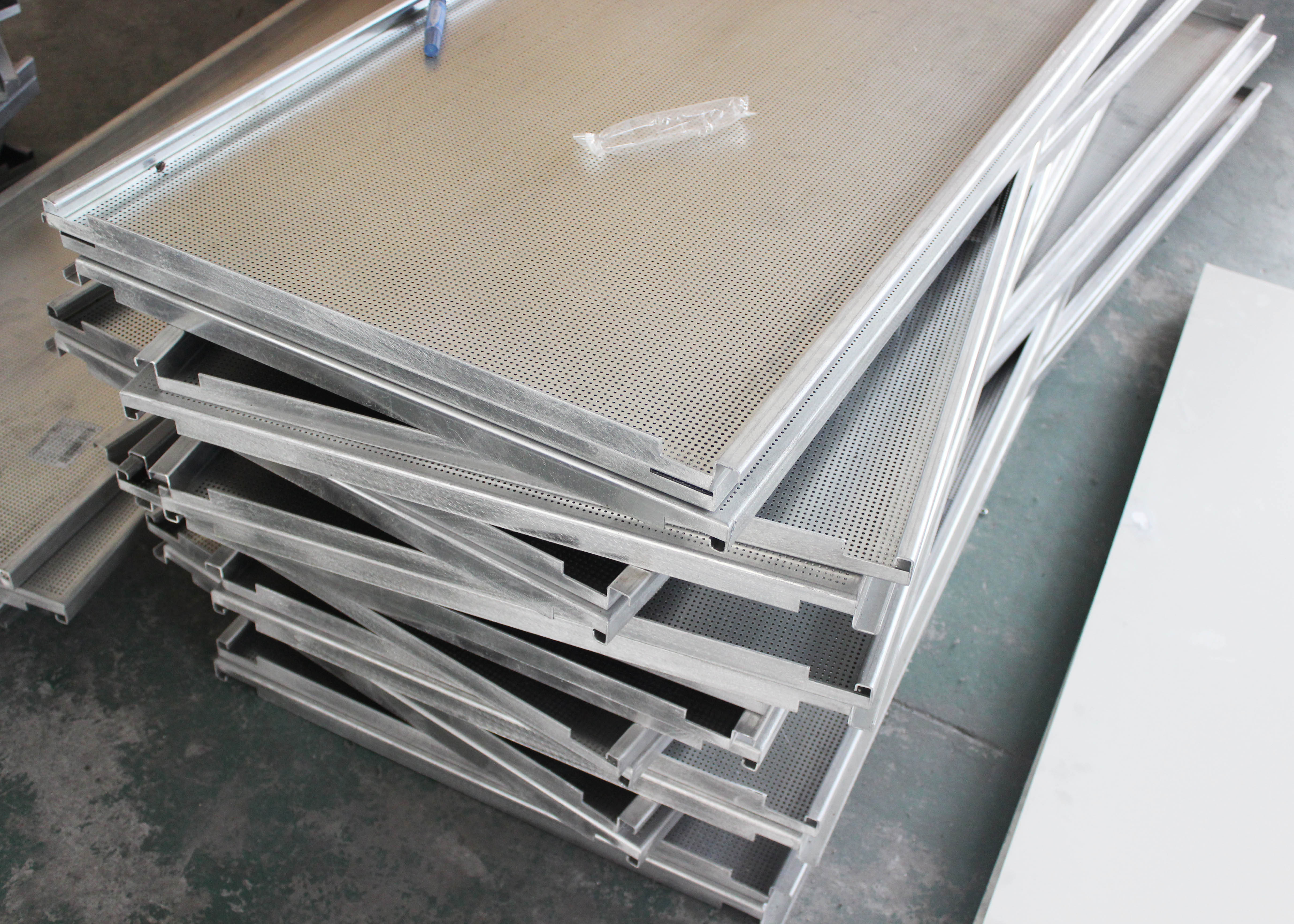 Decorational NRC 0.65 Acoustic Ceiling Tiles , Perforated E Shaped Hook