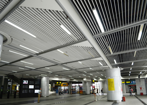 Fashion Plug-in Blade Aluminium Baffle Ceiling J Shaped For Metro
