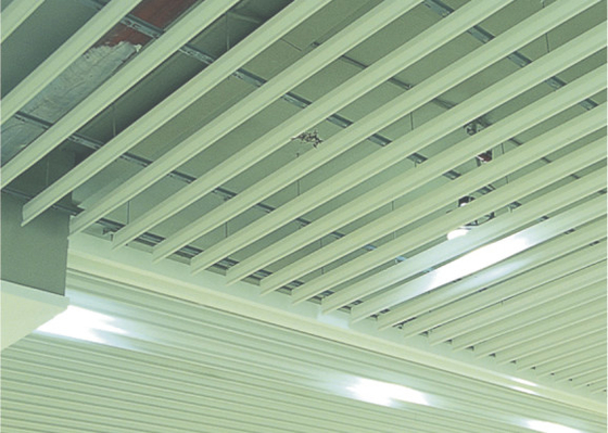 indoor Commercial Drop Ceiling Tiles / Water Drip strip Linear Metal Ceiling