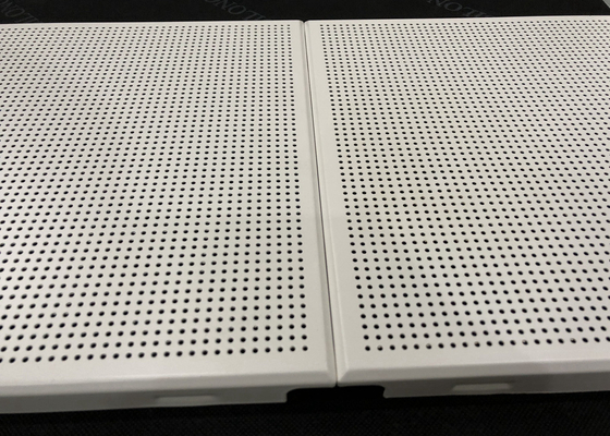 1'×1' White Color Perforation Φ2.3 Clip In Ceiling For Office Building